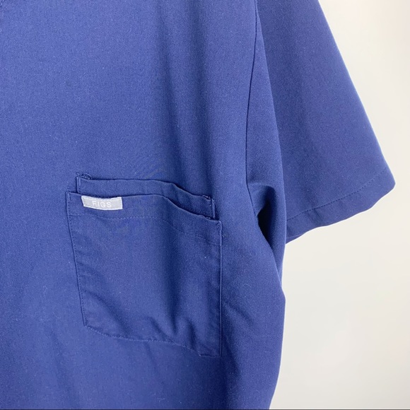 Figs Shirts Figs Leon Two Pocket Scrub Top Navy Blue Men Large